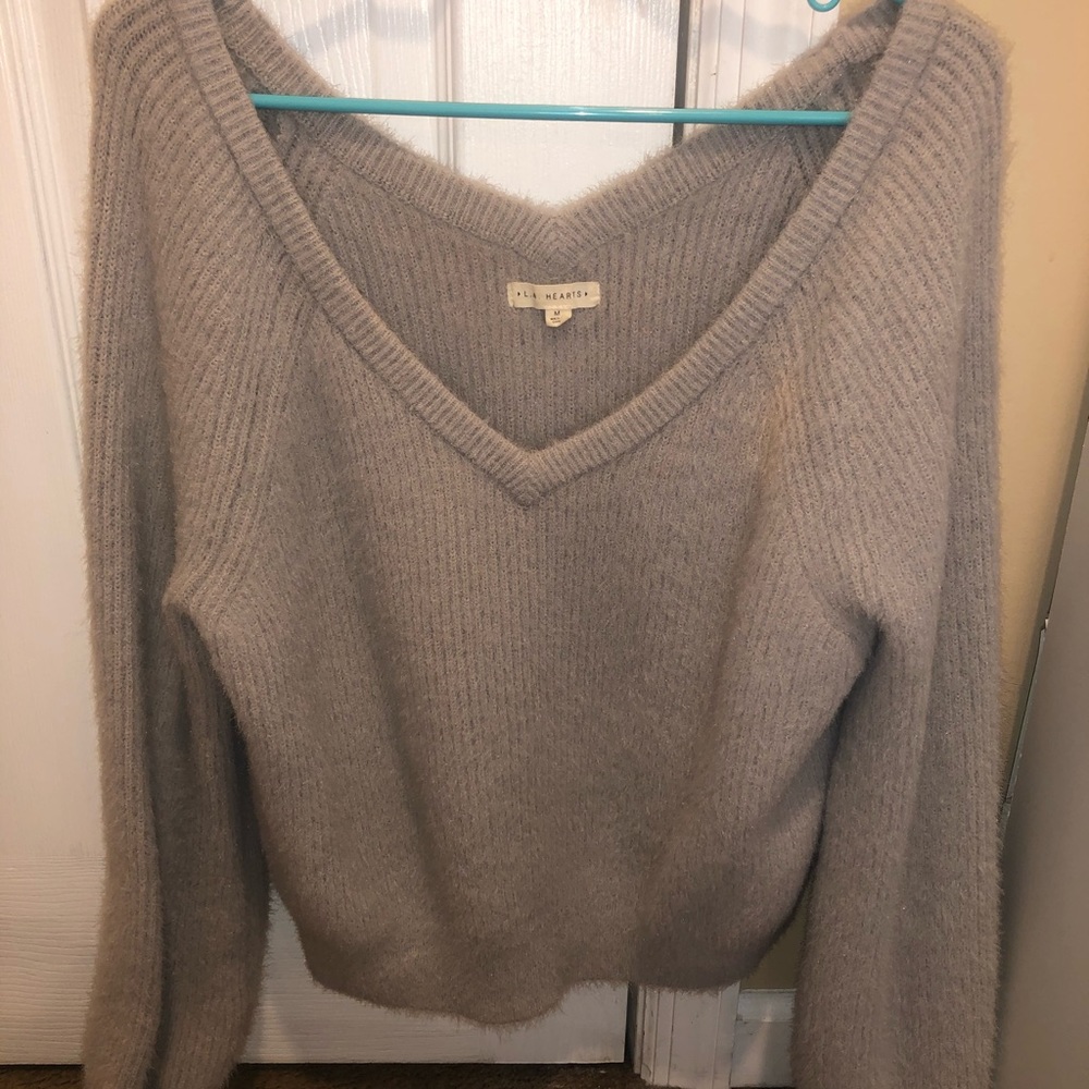 Light grey v neck sweater